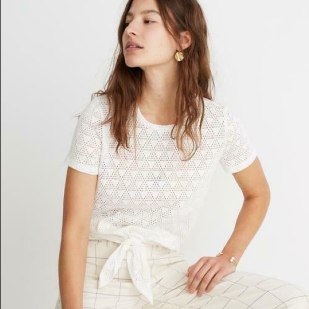 ✨SOLD✨ Madewell Modern Tie-Front Tee in Geo Eyelet - Picture 4 of 6